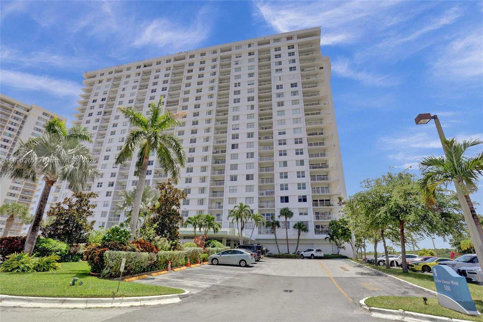 Small Image of 500 BAYVIEW DR #731, Sunny Isles Beach Number 34