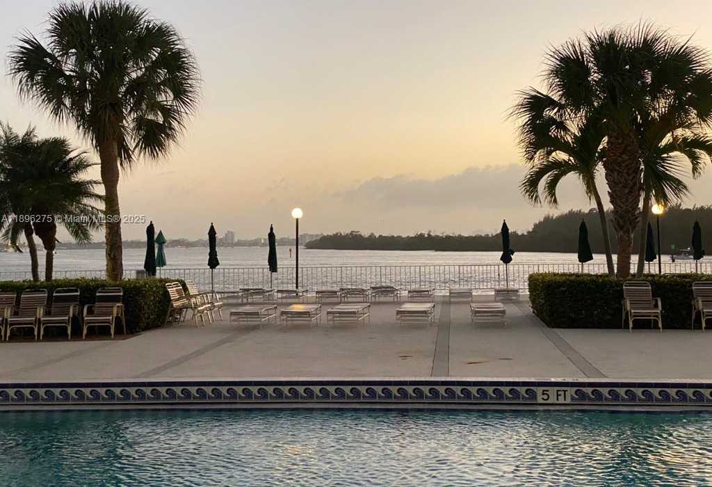 Small Image of 500 BAYVIEW DR #731, Sunny Isles Beach Number 40