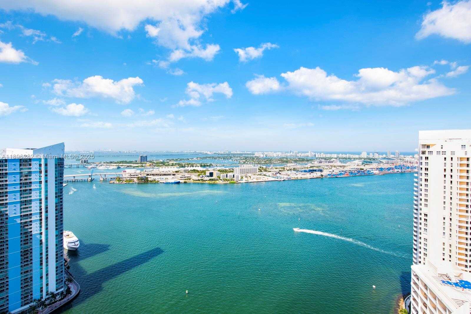 Small Image of 900 BRICKELL KEY BLVD #PH3403, Miami Number 20