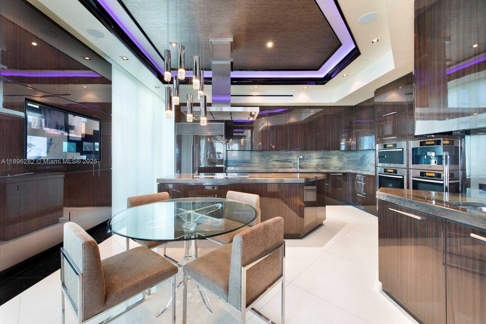 Small Image of 900 BRICKELL KEY BLVD #PH3403, Miami Number 29