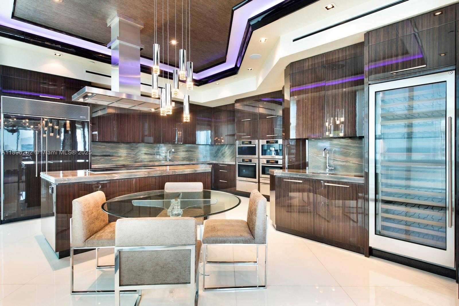 Small Image of 900 BRICKELL KEY BLVD #PH3403, Miami Number 30