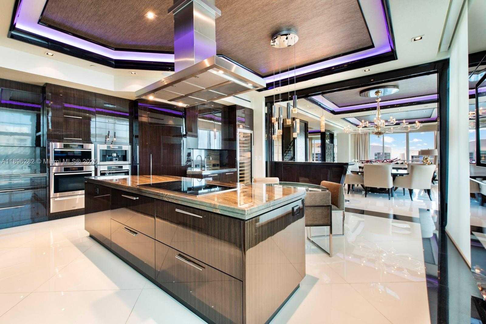 Small Image of 900 BRICKELL KEY BLVD #PH3403, Miami Number 31