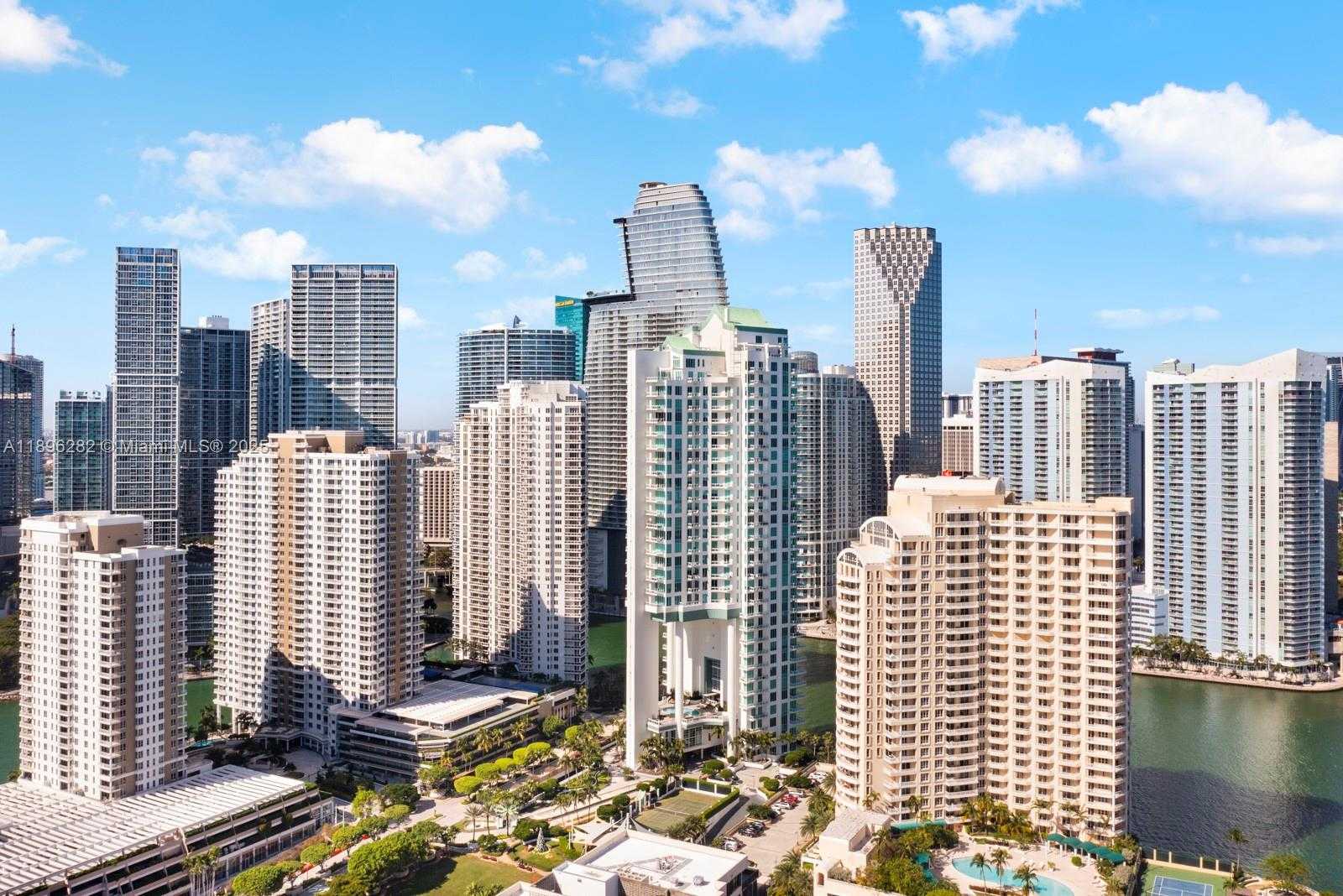 Small Image of 900 BRICKELL KEY BLVD #PH3403, Miami Number 60