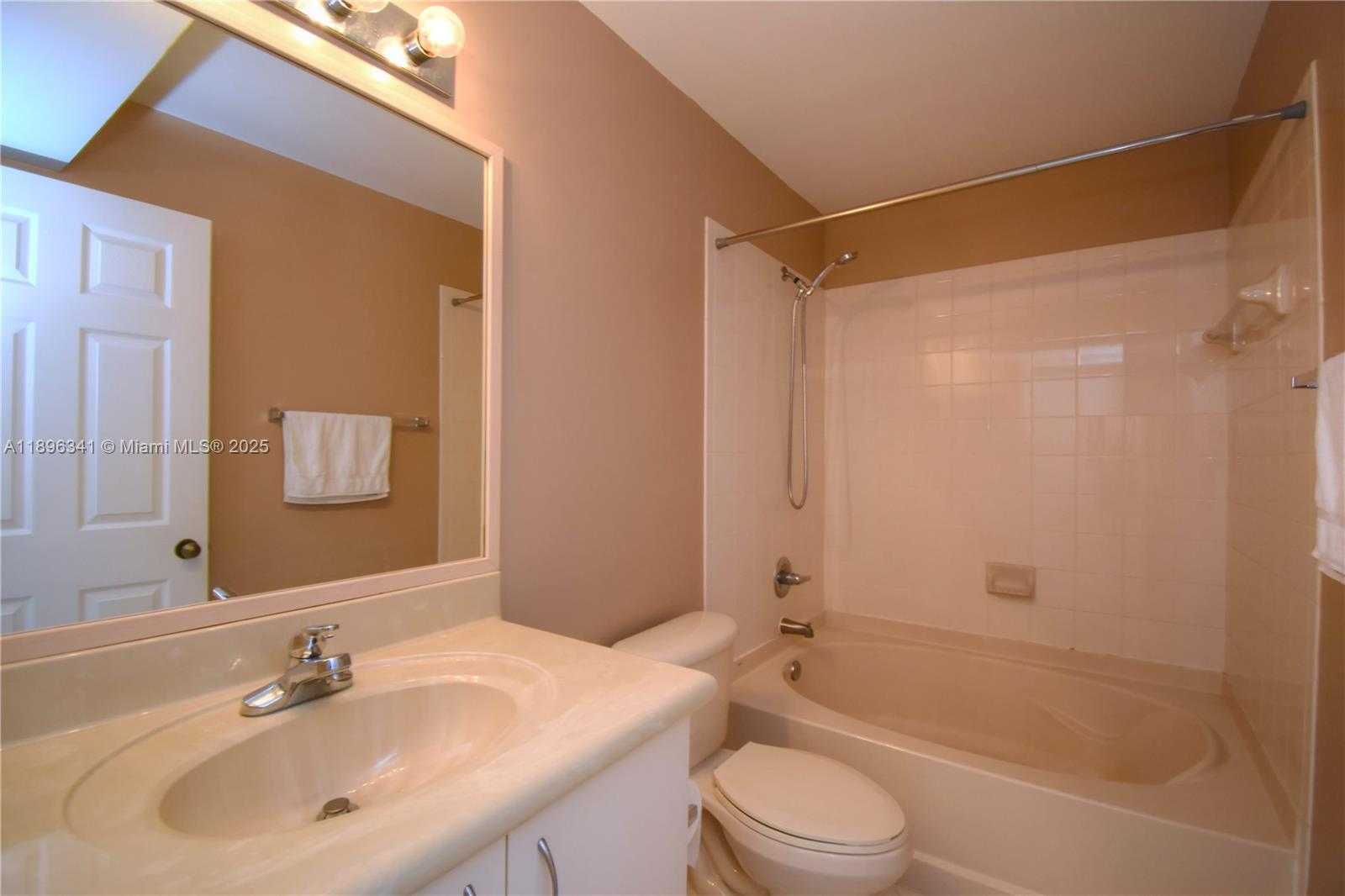 Small Image of 3873 TREE TOP DR, Weston Number 9