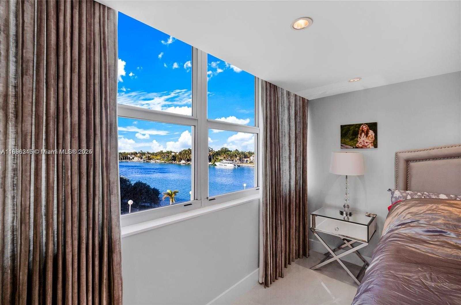 Small Image of 5838 COLLINS AVE #2F, Miami Beach Number 11
