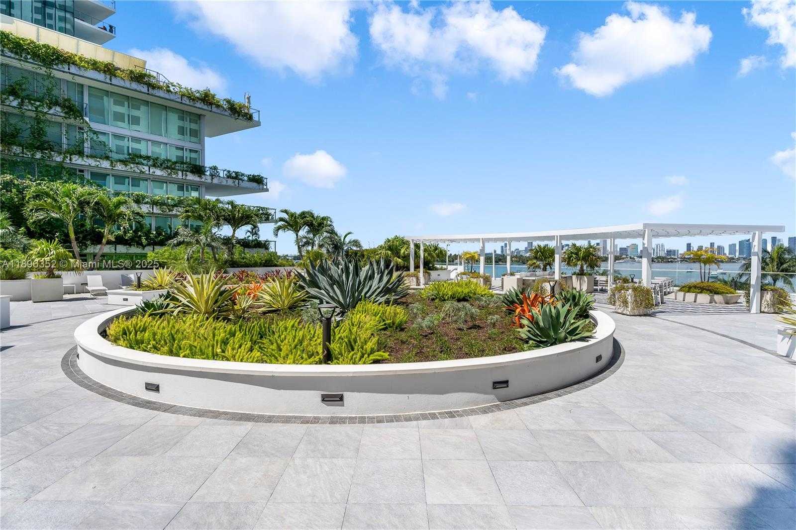 Small Image of 1330 WEST AVE #905, Miami Beach Number 12