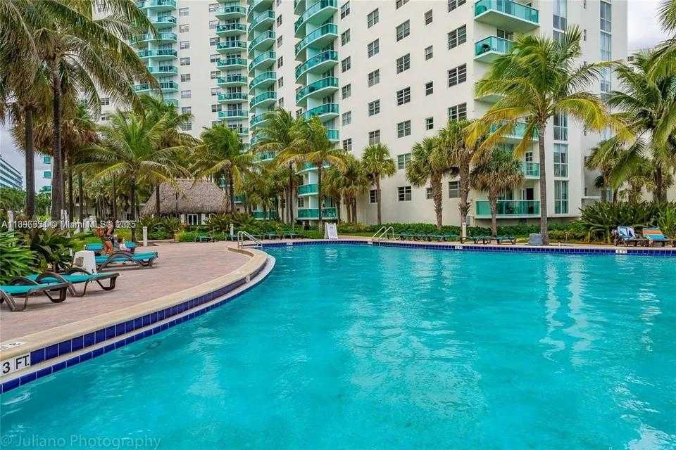 Small Image of 3901 SOUTH OCEAN DR #2H, Hollywood Number 21