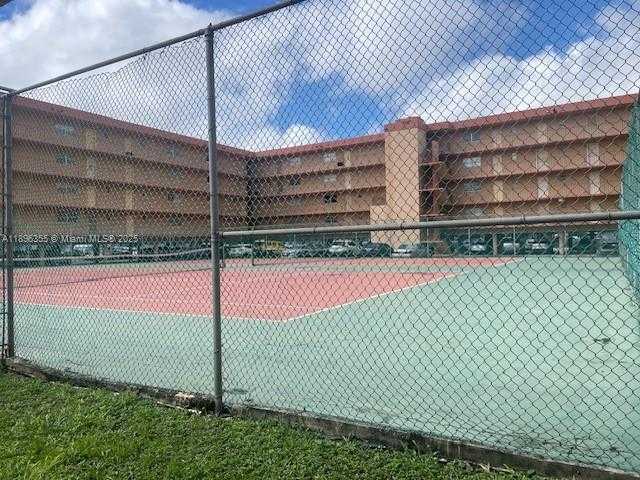 Small Image of Hialeah Number 2