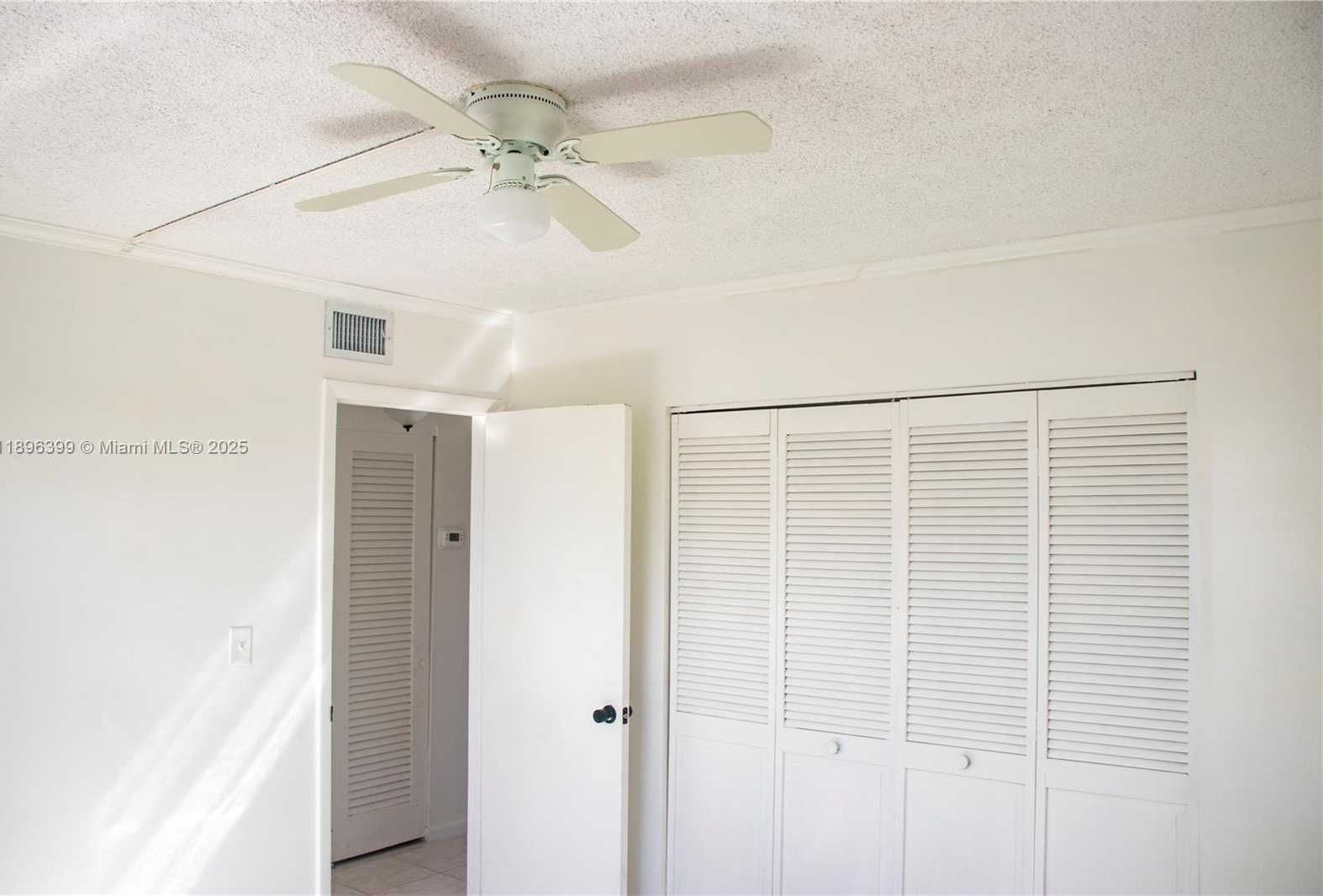 Small Image of 2145 PIERCE ST #305, Hollywood Number 12