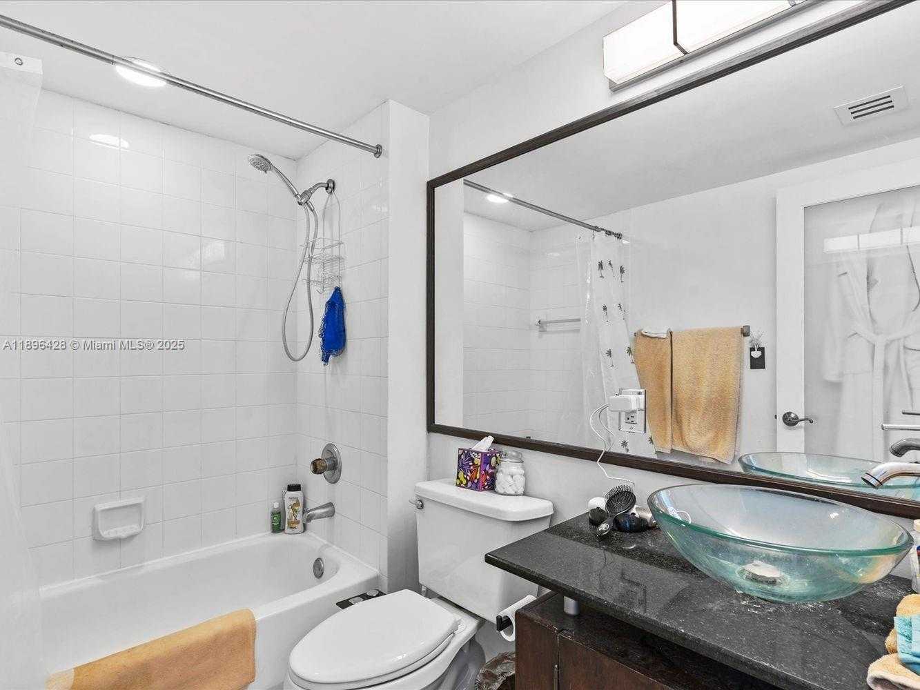 Small Image of 650 WEST AVE #1208, Miami Beach Number 18