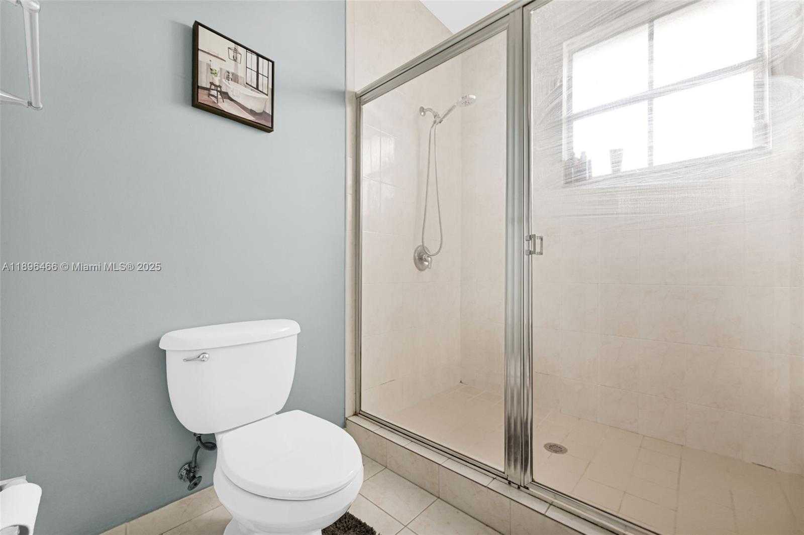 Small Image of 5844 SIENA LN, Hollywood Number 11