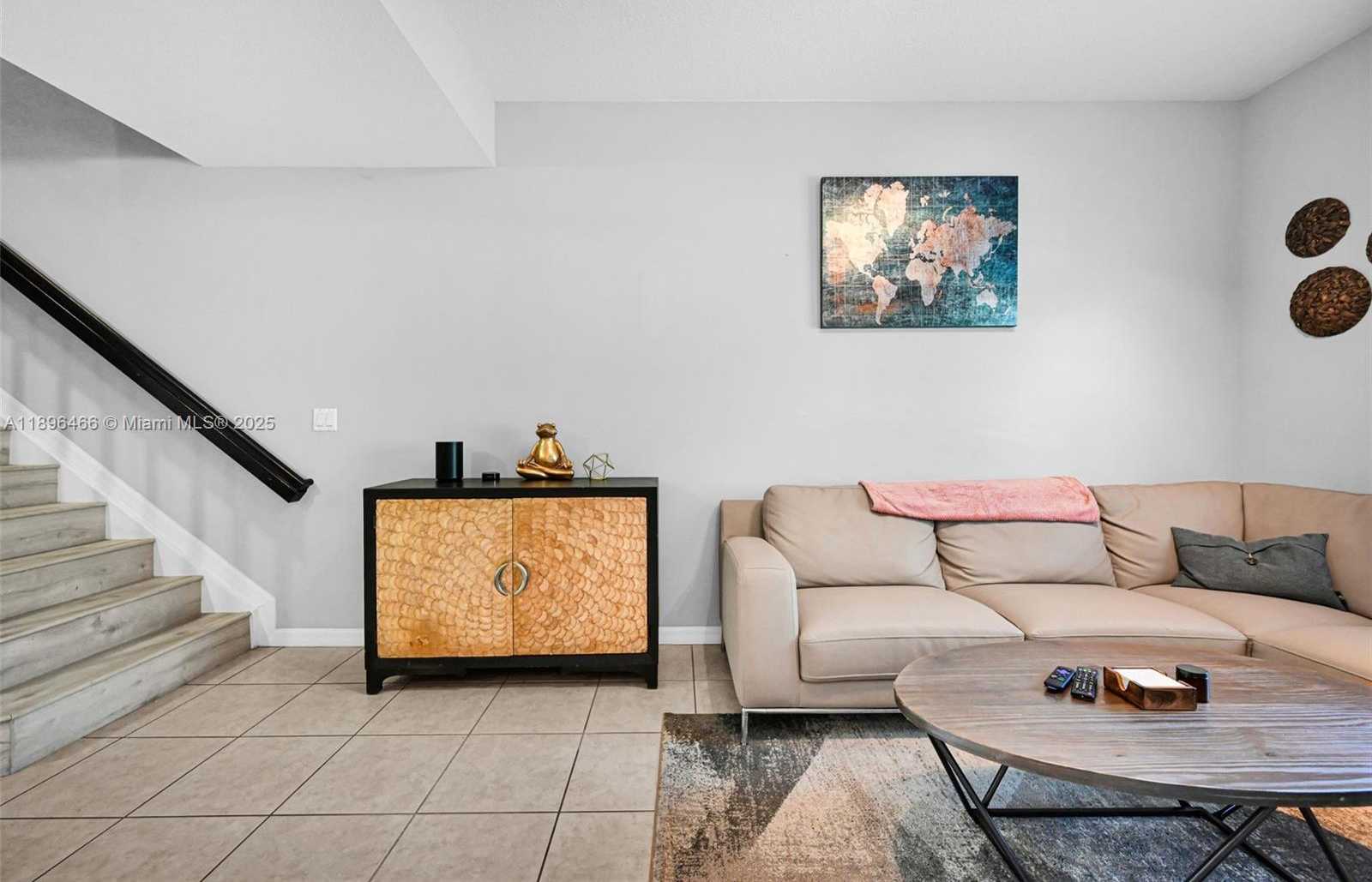 Small Image of 5844 SIENA LN, Hollywood Number 13