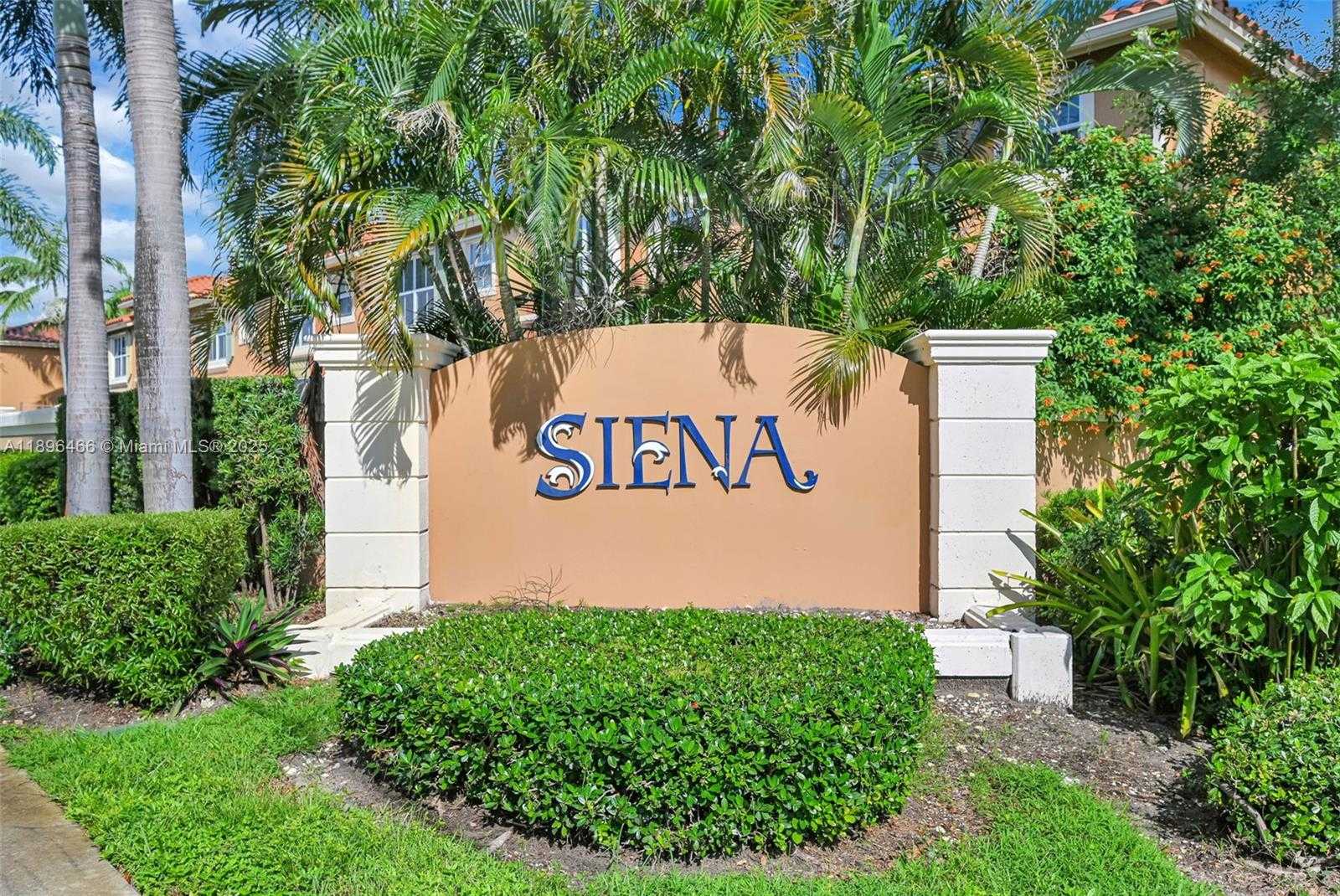 Small Image of 5844 SIENA LN, Hollywood Number 2