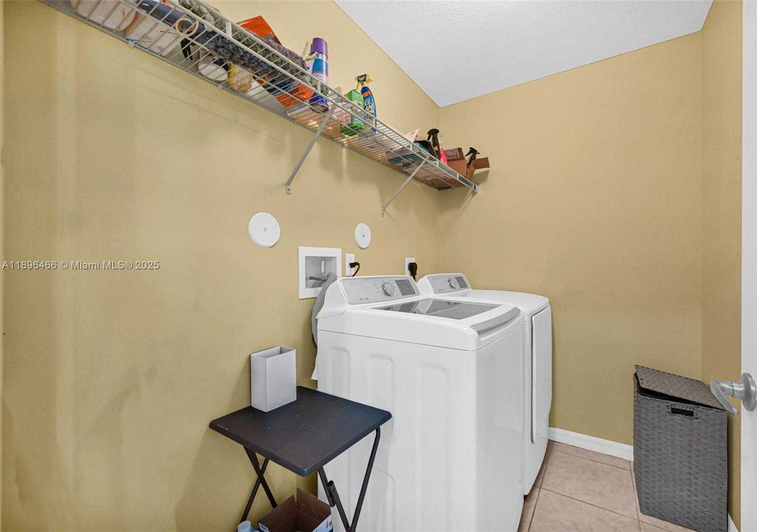 Small Image of 5844 SIENA LN, Hollywood Number 22