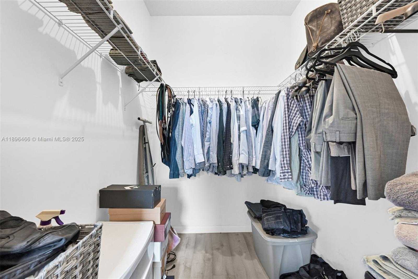 Small Image of 5844 SIENA LN, Hollywood Number 44