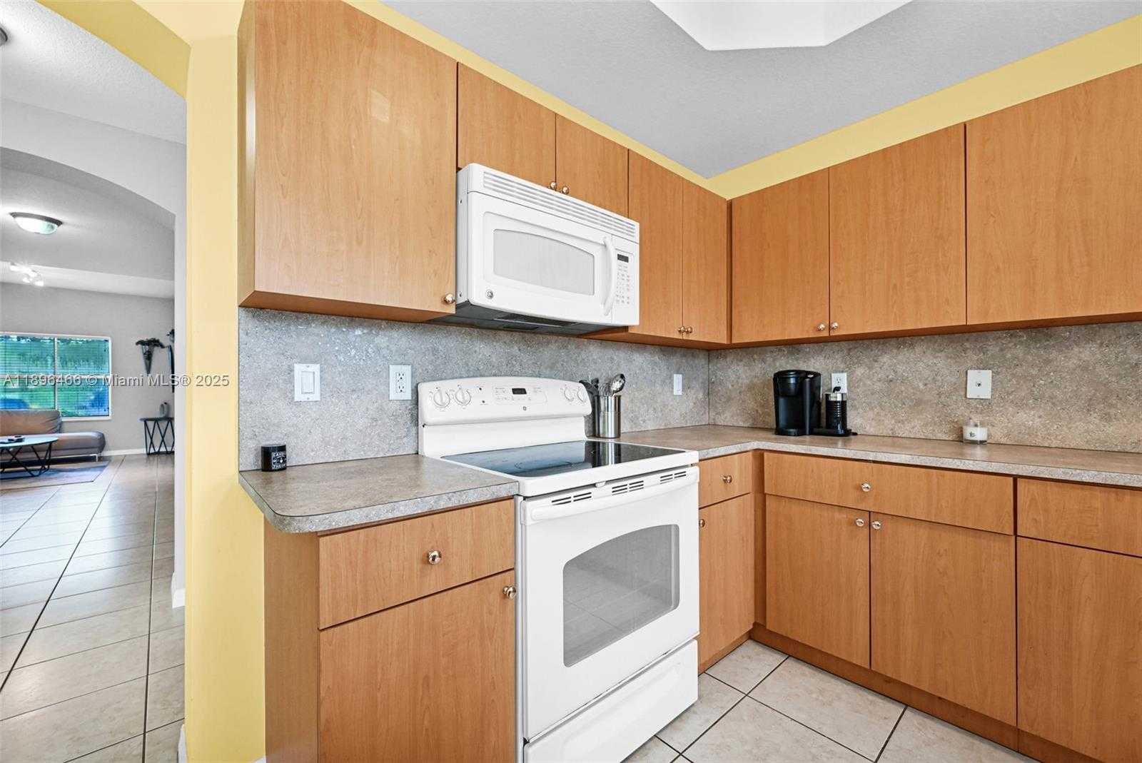 Small Image of 5844 SIENA LN, Hollywood Number 56