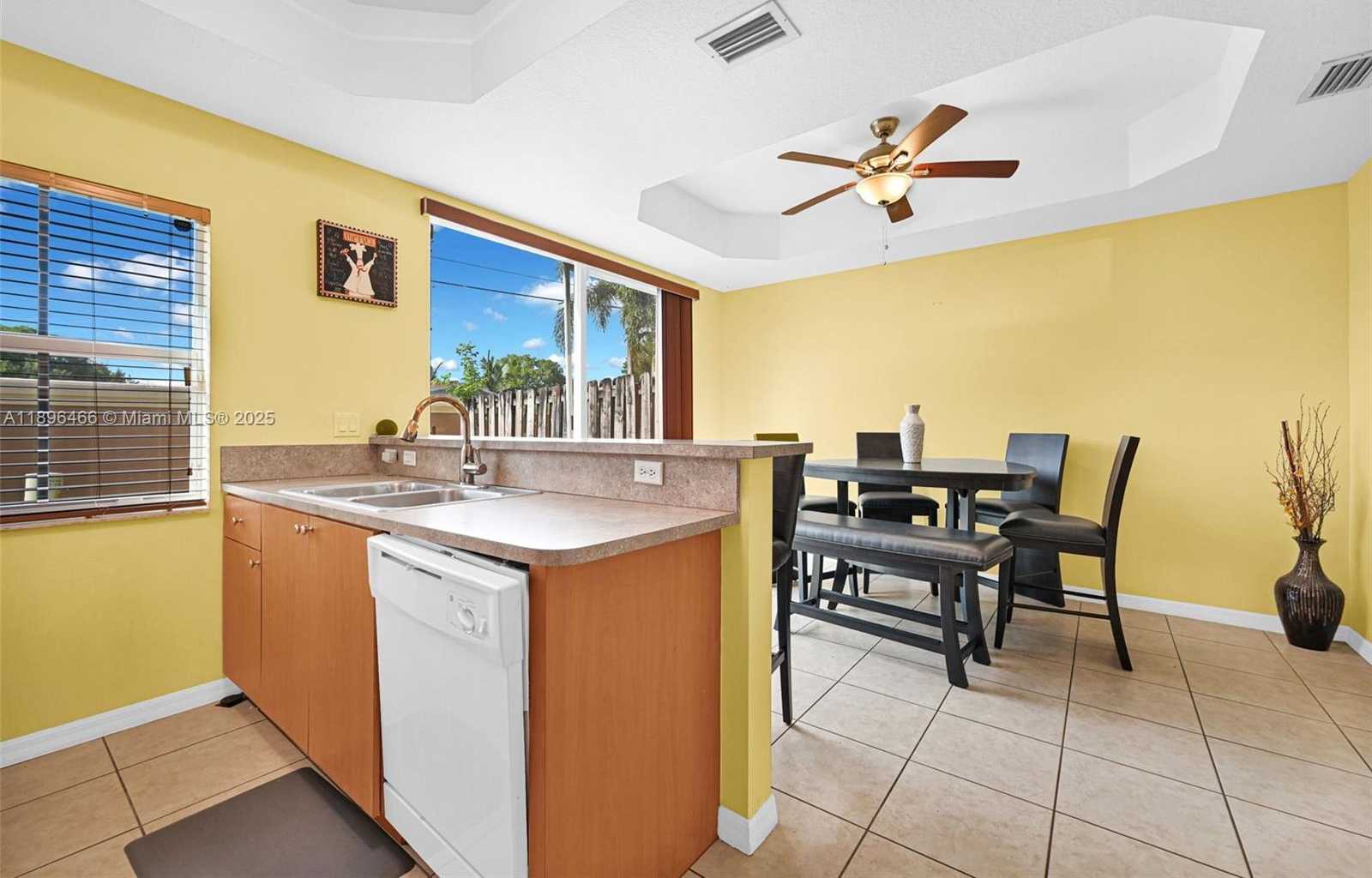 Small Image of 5844 SIENA LN, Hollywood Number 58