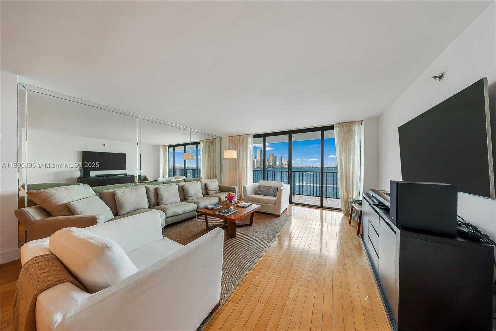 Small Image of 801 NORTH VENETIAN DR #903, Miami Number 16