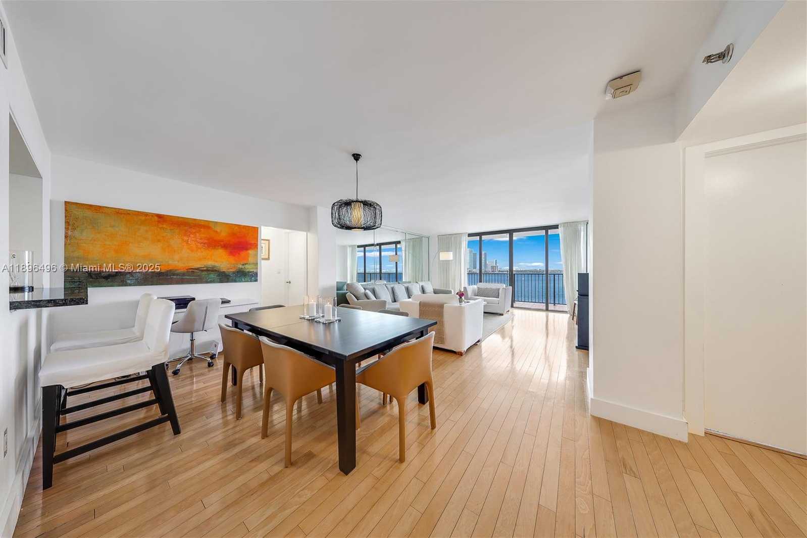 Small Image of 801 NORTH VENETIAN DR #903, Miami Number 18