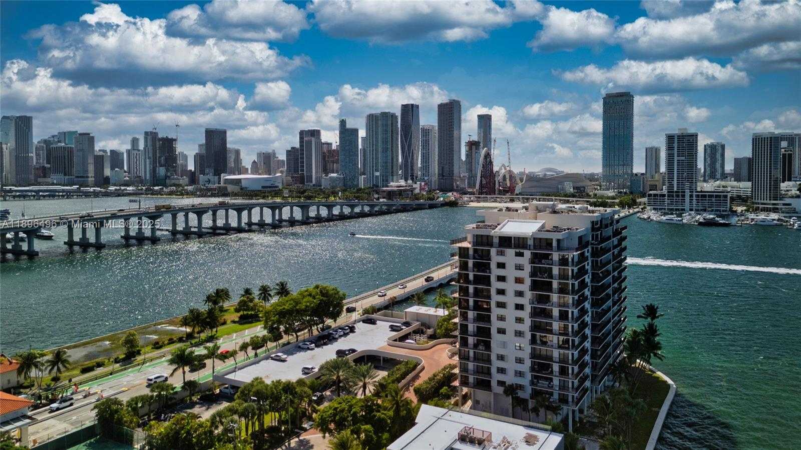 Small Image of 801 NORTH VENETIAN DR #903, Miami Number 2