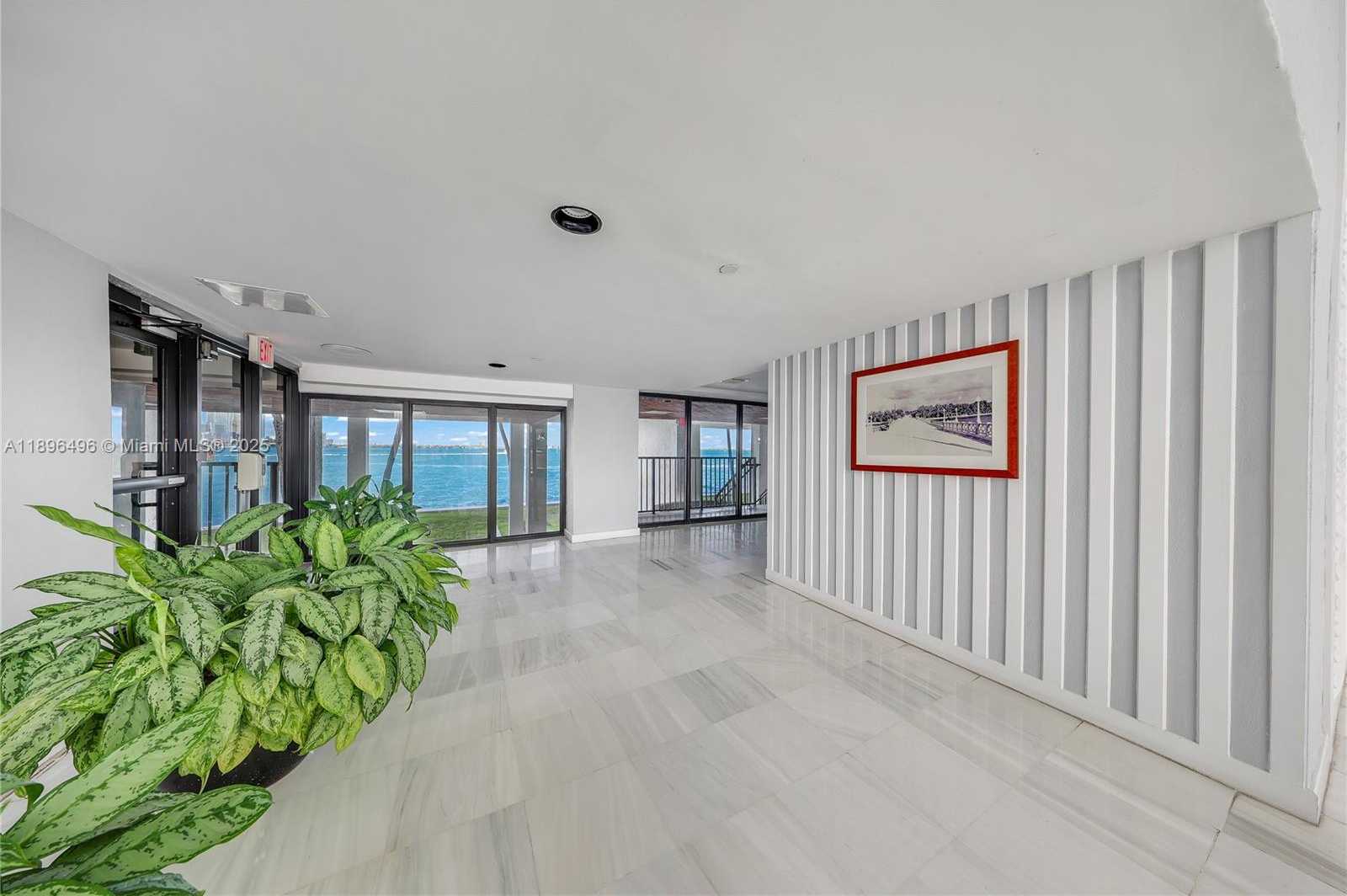 Small Image of 801 NORTH VENETIAN DR #903, Miami Number 7