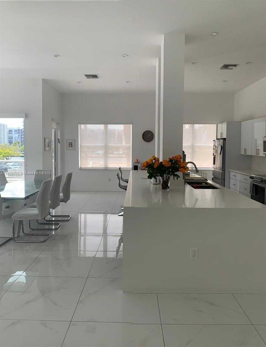 Small Image of 2751 SOUTH OCEAN DR #208N, Hollywood Number 28