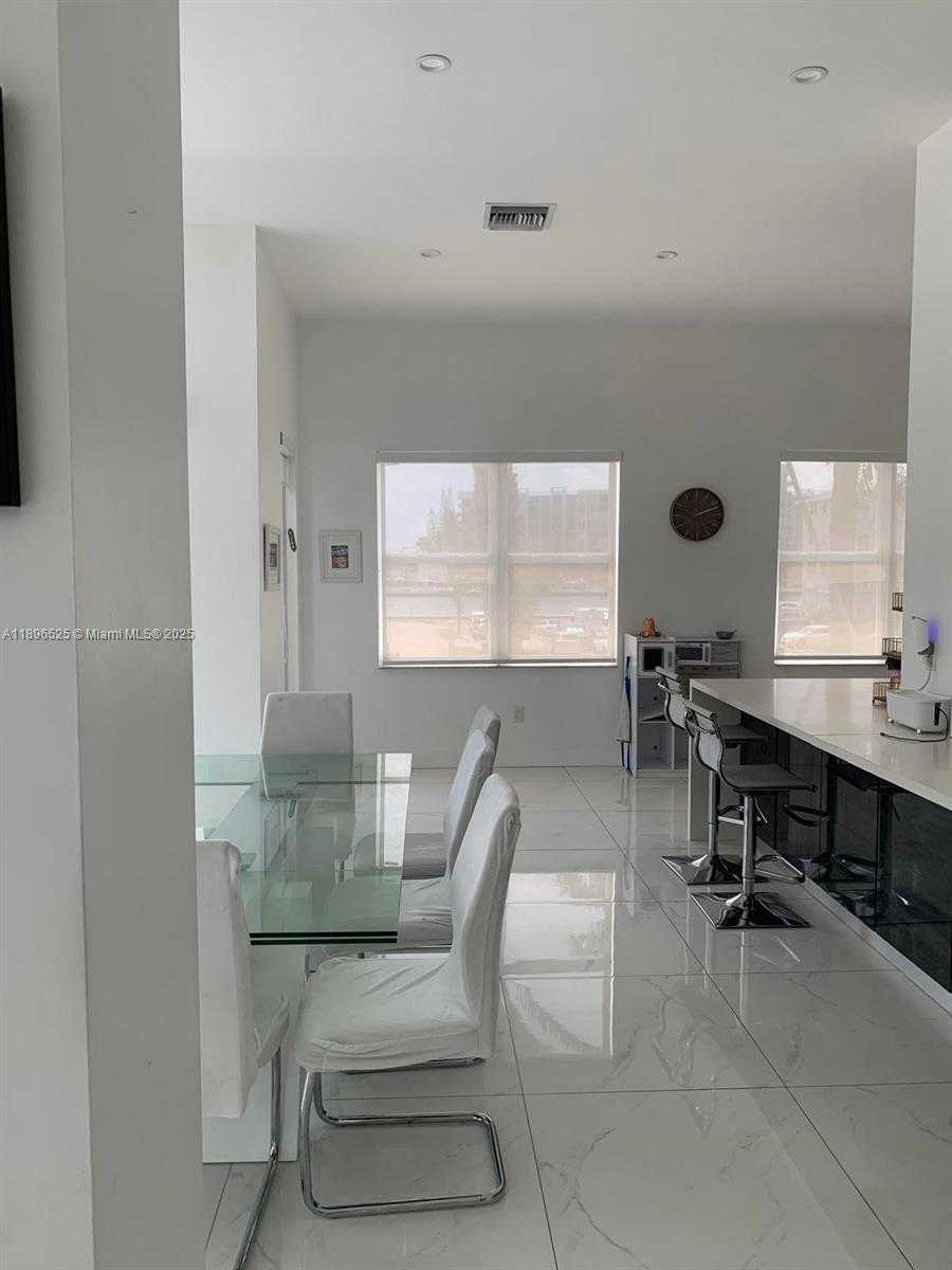 Small Image of 2751 SOUTH OCEAN DR #208N, Hollywood Number 32