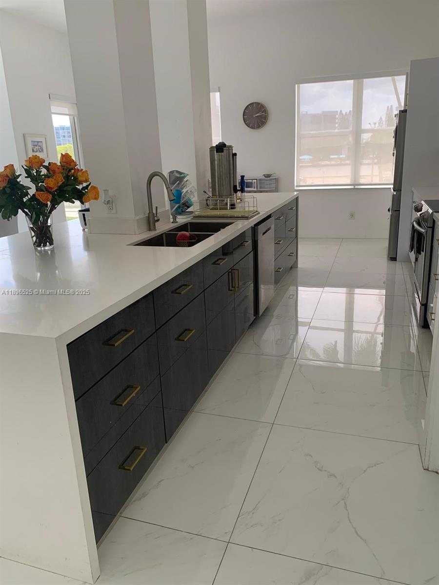 Small Image of 2751 SOUTH OCEAN DR #208N, Hollywood Number 62