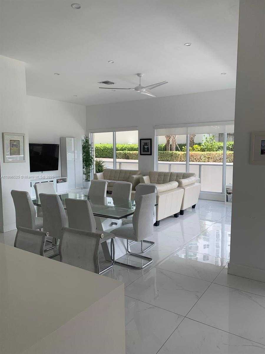 Small Image of 2751 SOUTH OCEAN DR #208N, Hollywood Number 79