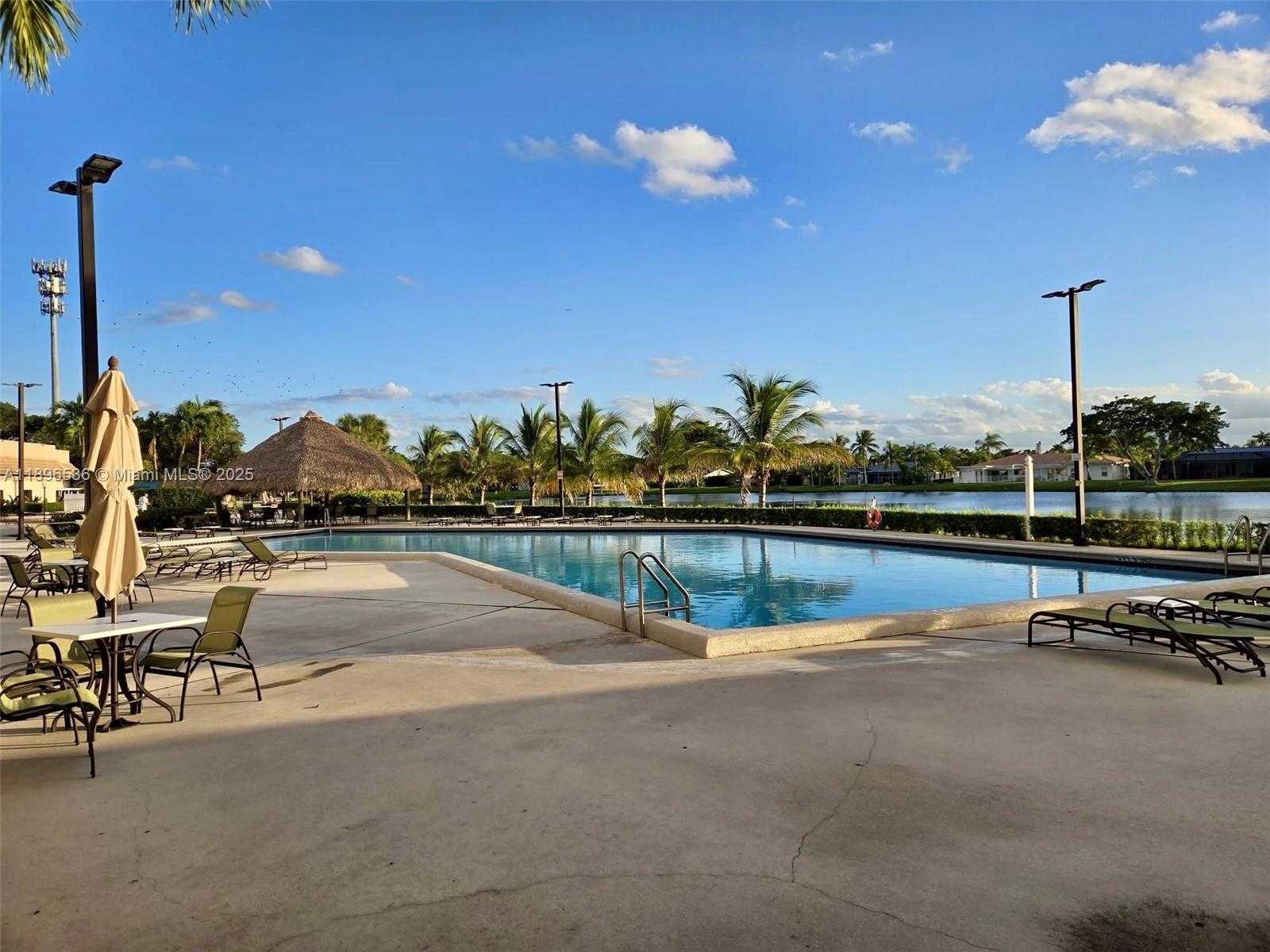 Small Image of 16168 LAUREL DR #201, Weston Number 24