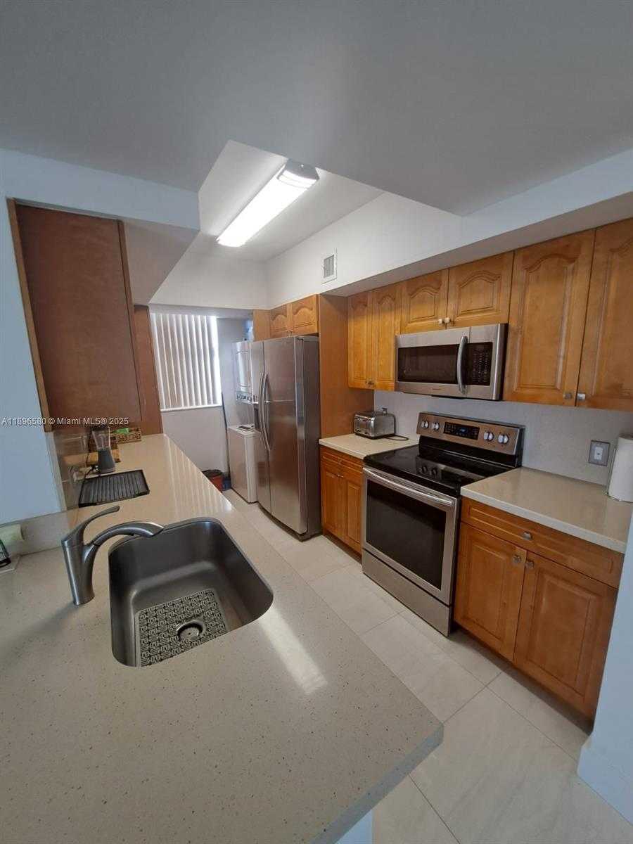 Small Image of 5077 NORTH WEST 7TH ST #PH17, Miami Number 4
