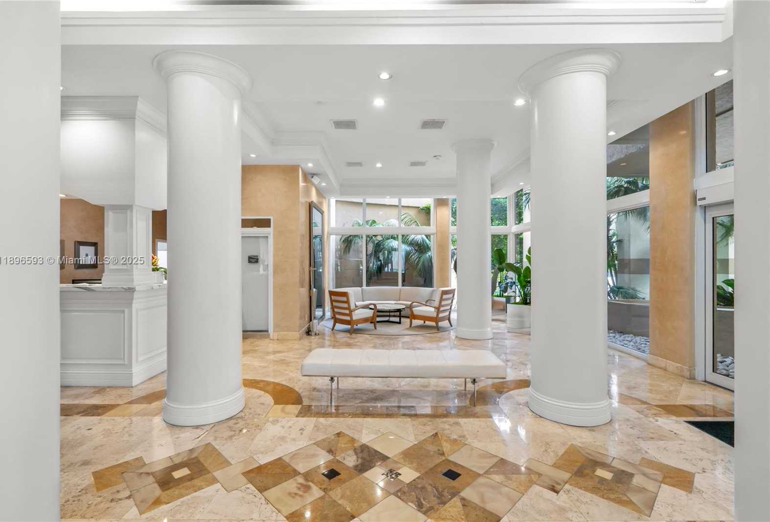 Small Image of 770 CLAUGHTON ISLAND DR #806, Miami Number 10