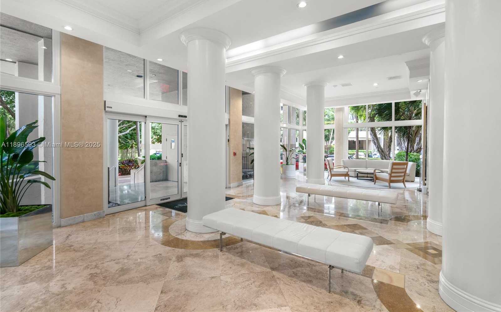 Small Image of 770 CLAUGHTON ISLAND DR #806, Miami Number 12