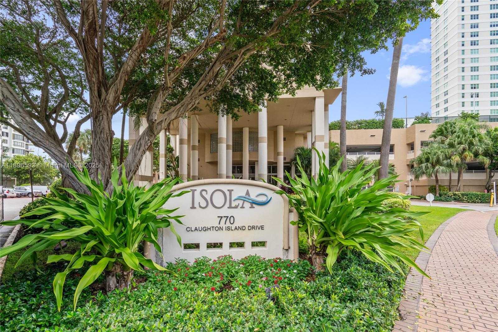 Small Image of 770 CLAUGHTON ISLAND DR #806, Miami Number 16