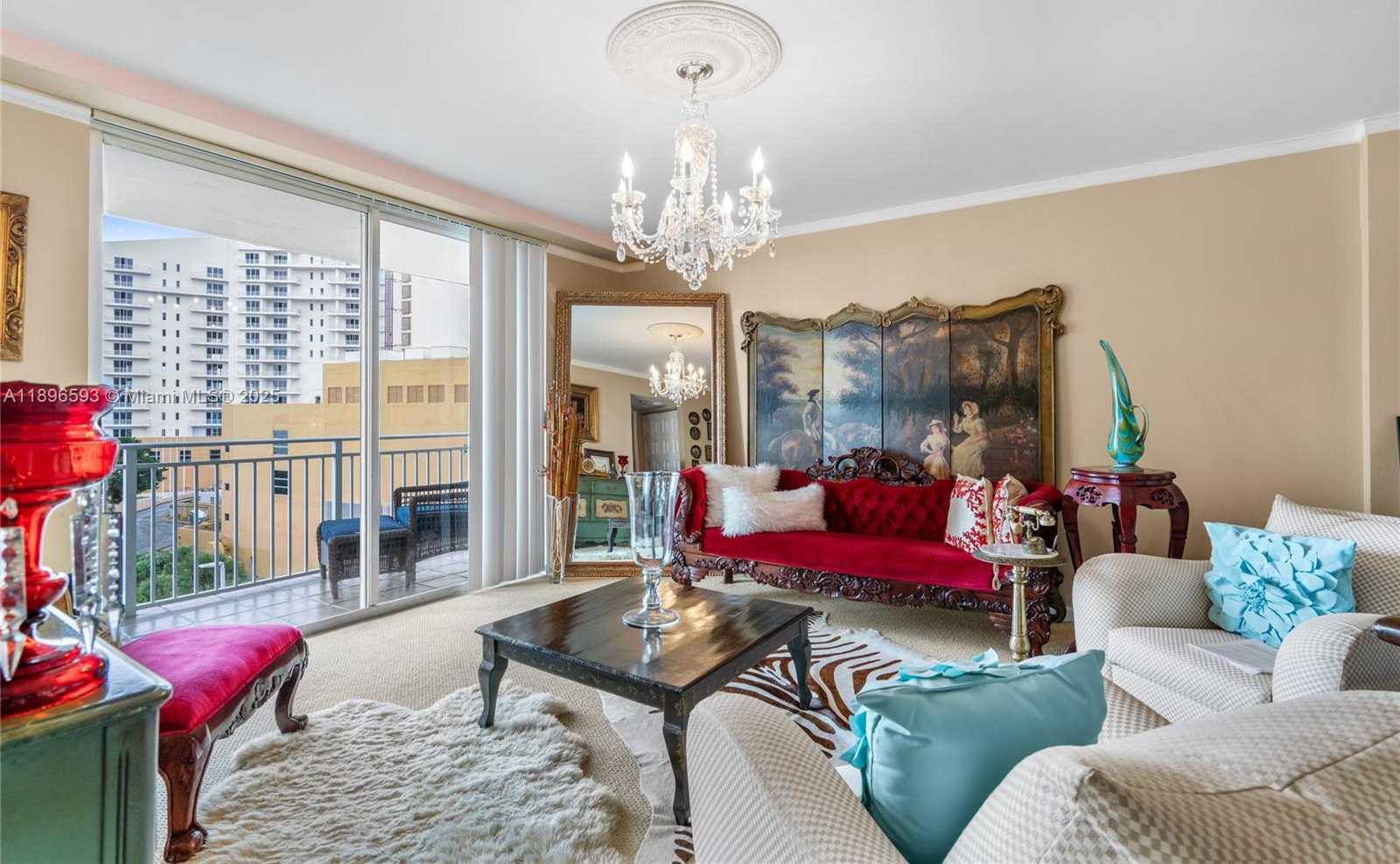 Small Image of 770 CLAUGHTON ISLAND DR #806, Miami Number 3