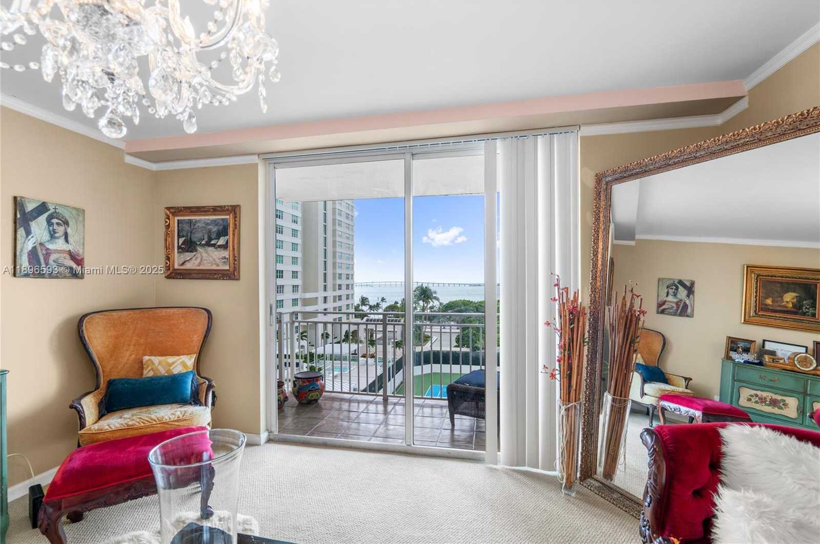 Small Image of 770 CLAUGHTON ISLAND DR #806, Miami Number 4