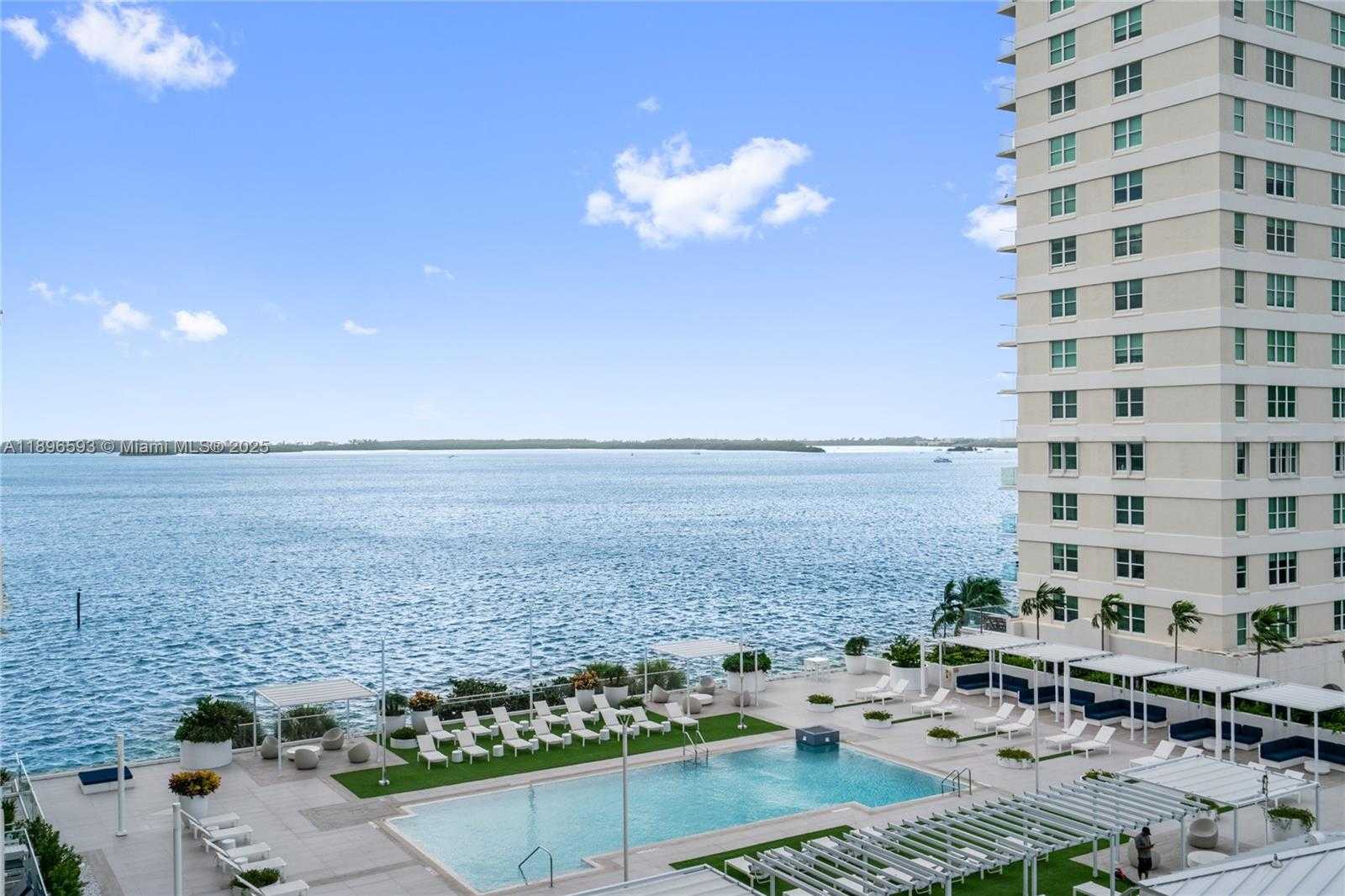 Small Image of 770 CLAUGHTON ISLAND DR #806, Miami Number 9
