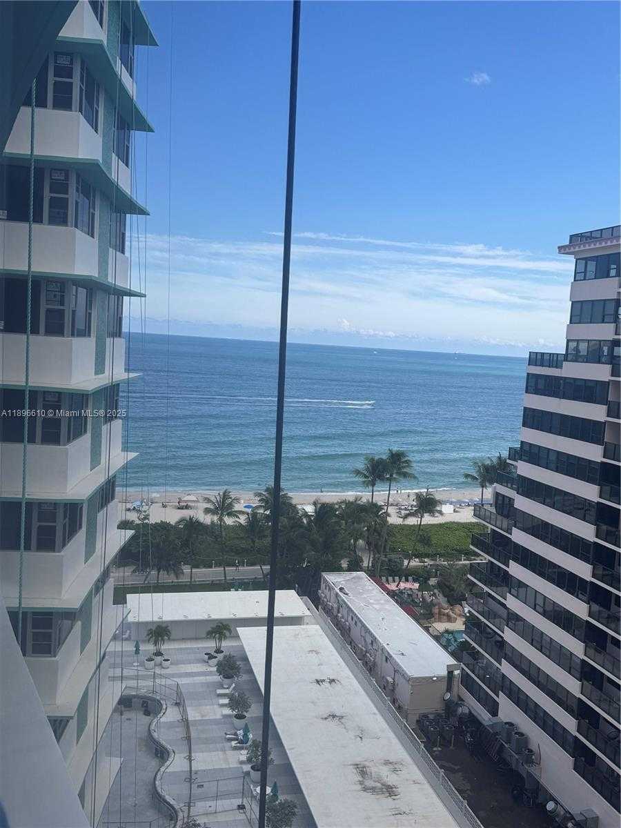 Small Image of 5255 COLLINS AVE #11B, Miami Beach Number 7