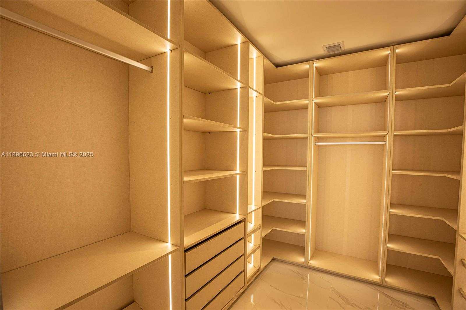 Small Image of 700 NORTH EAST 24TH ST #4401, Miami Number 25