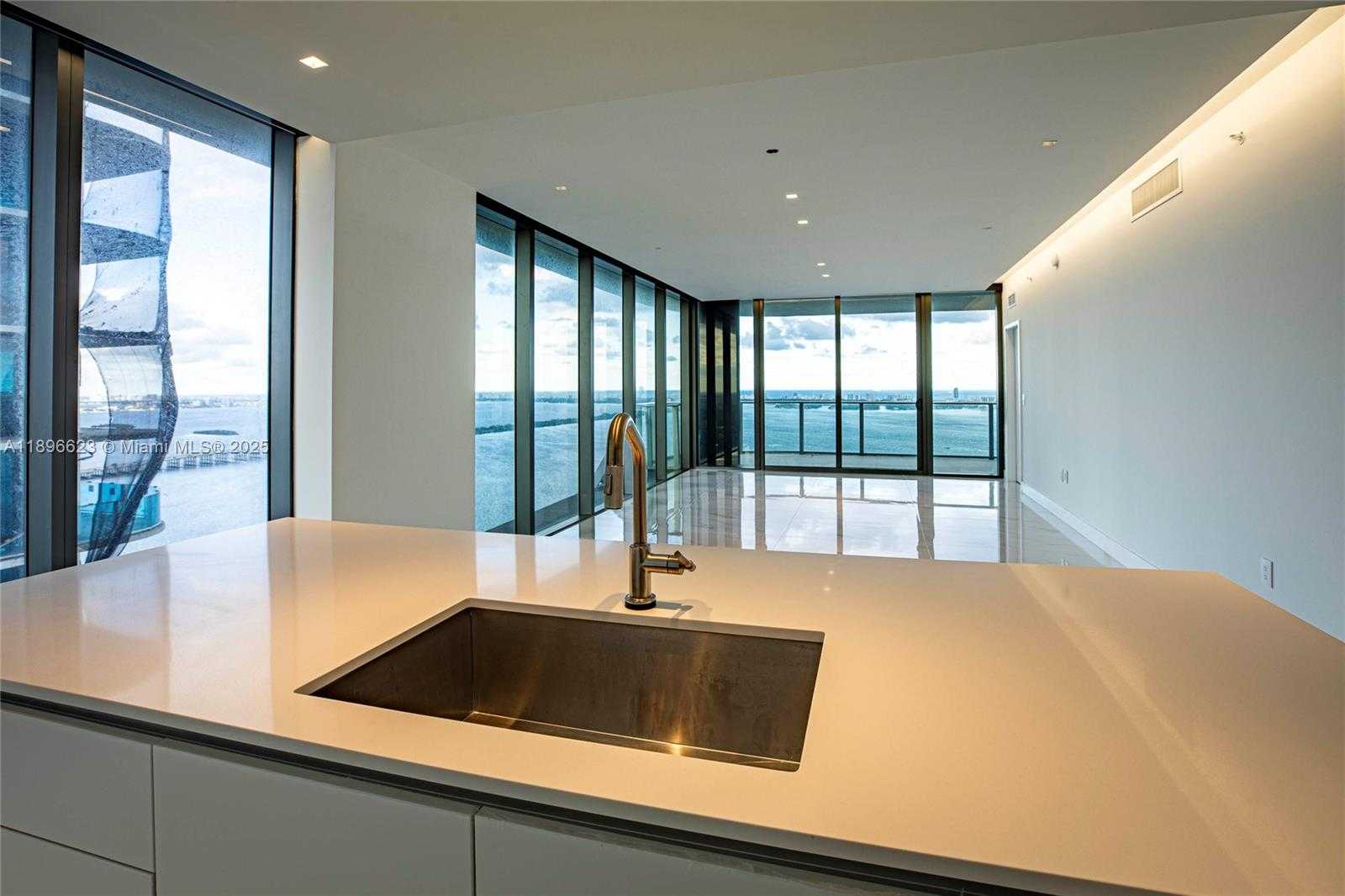 Small Image of 700 NORTH EAST 24TH ST #4401, Miami Number 36