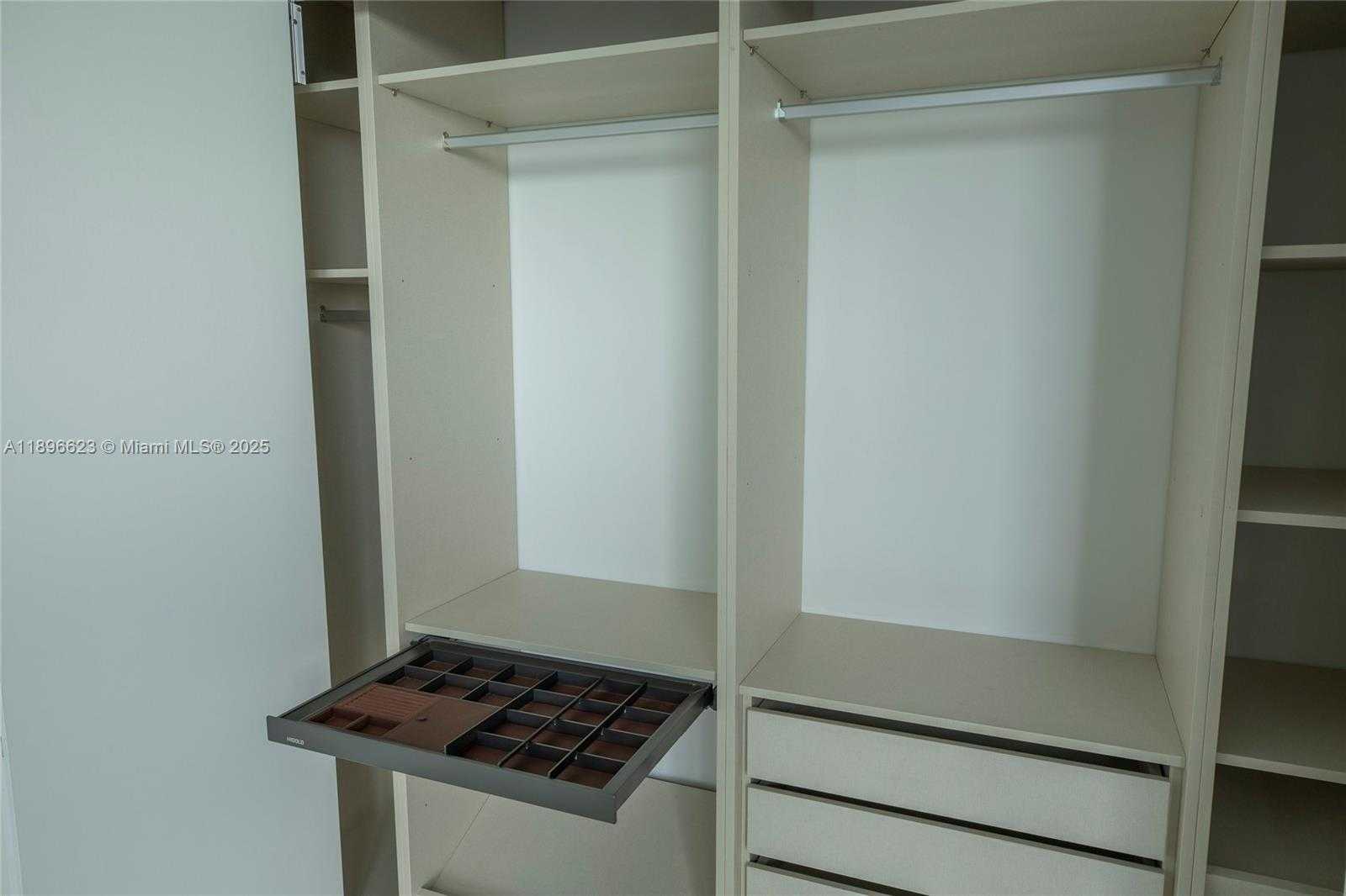Small Image of 700 NORTH EAST 24TH ST #4401, Miami Number 45