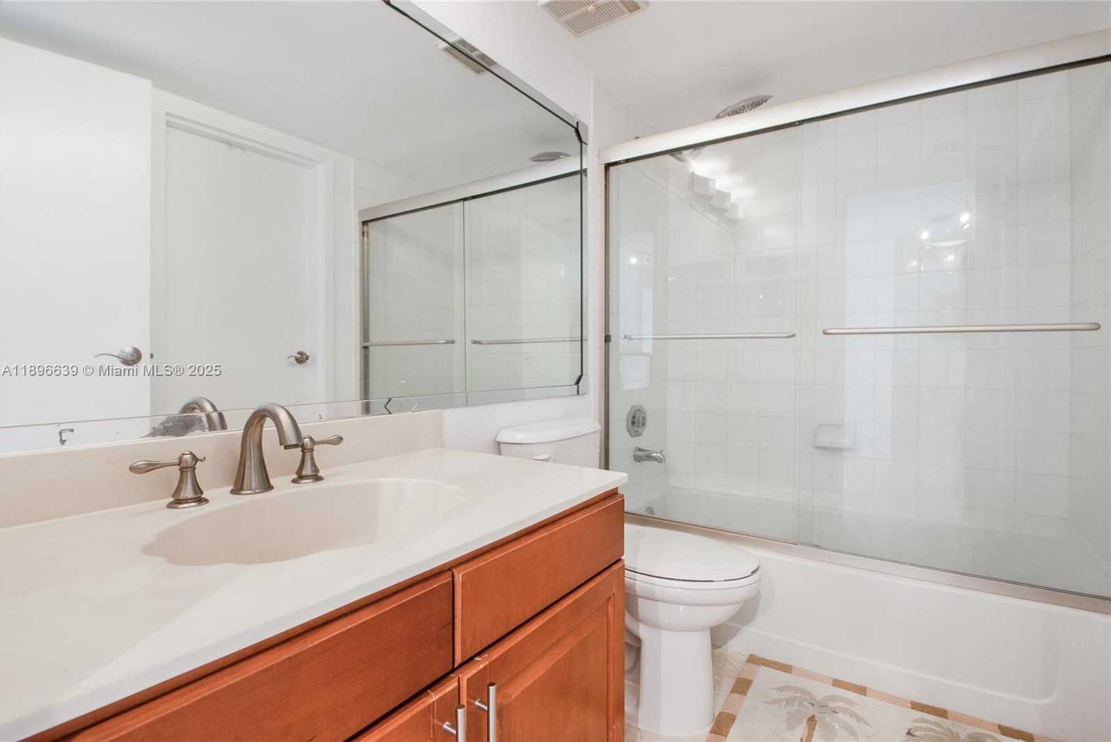 Small Image of 7601 EAST TREASURE DR #1219, North Bay Village Number 10