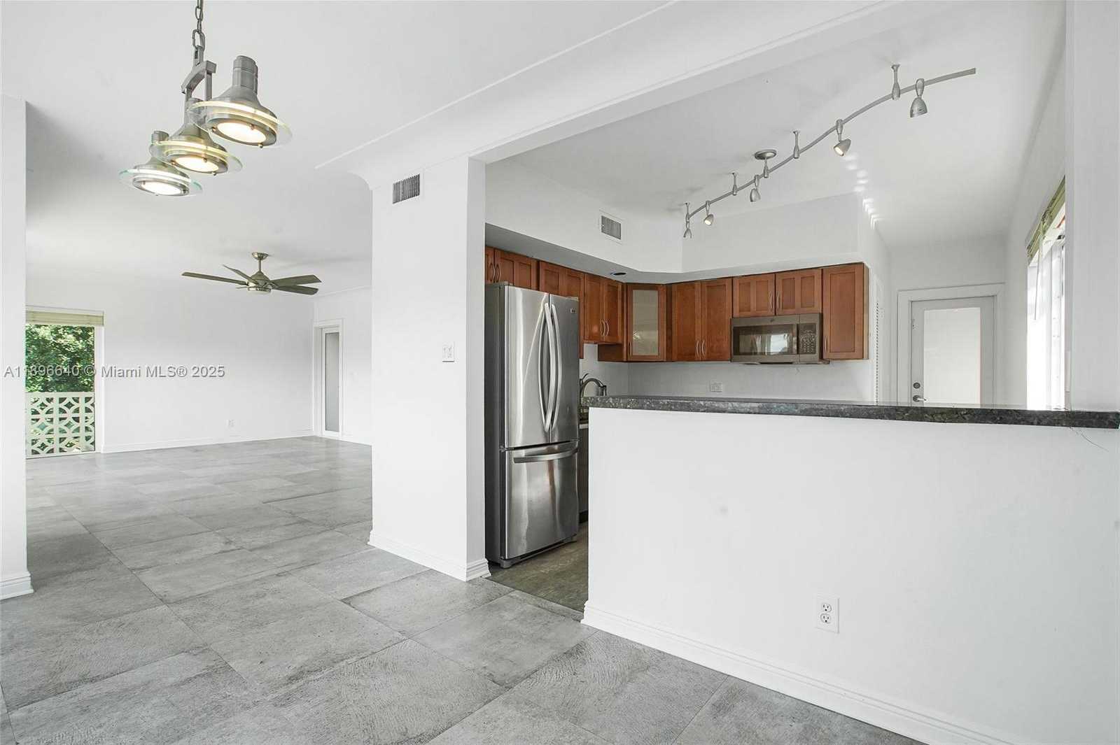 Small Image of 10110 WEST BAY HARBOR DR #4, Bay Harbor Islands Number 12