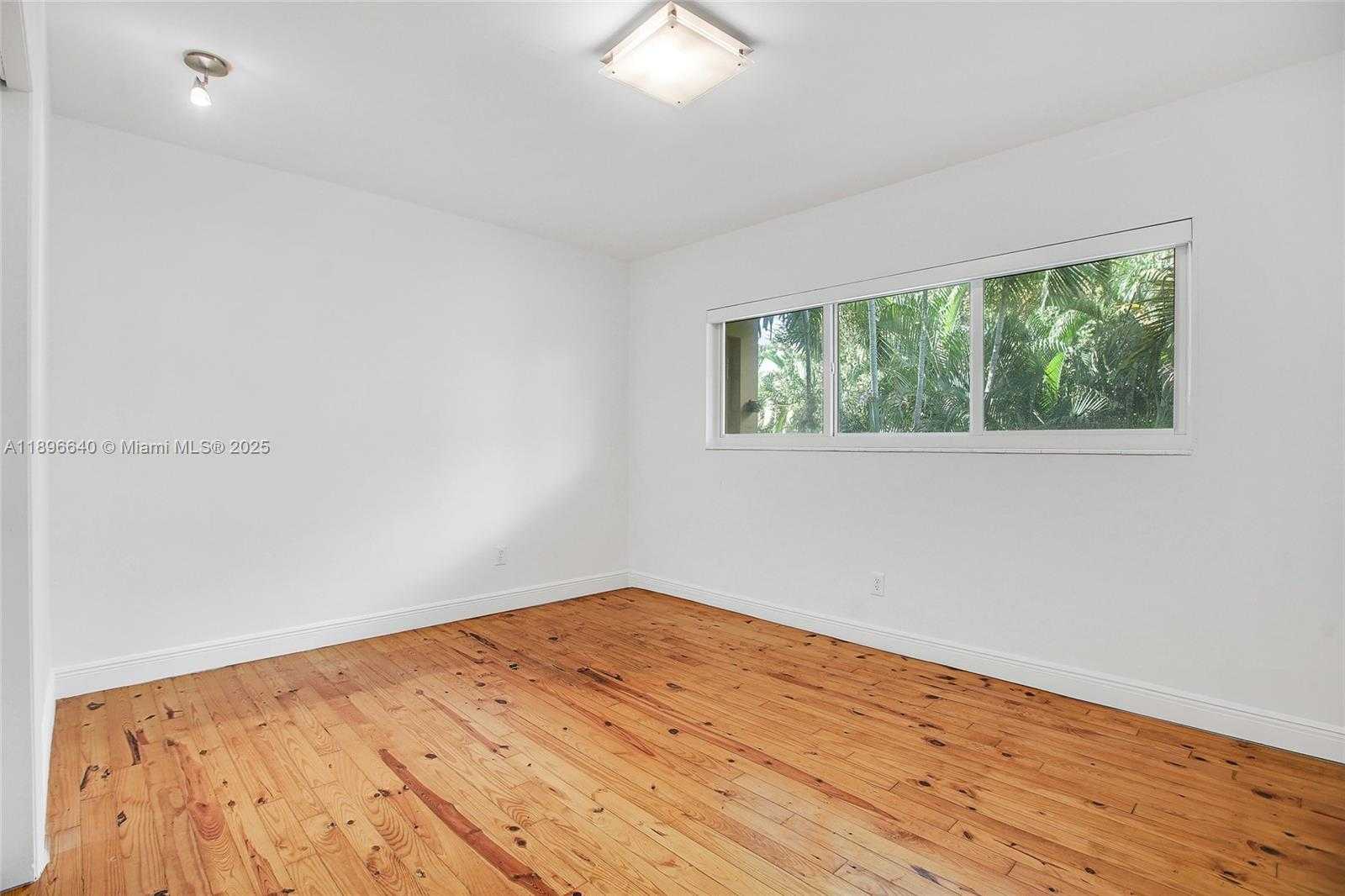 Small Image of 10110 WEST BAY HARBOR DR #4, Bay Harbor Islands Number 16