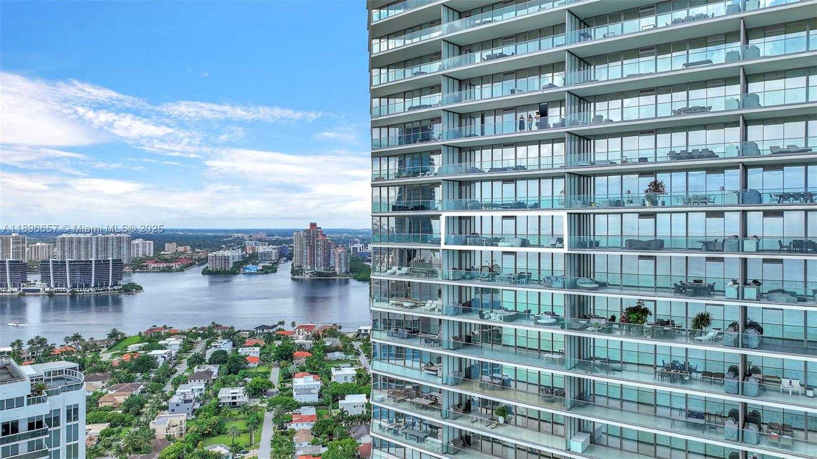 Small Image of 18975 COLLINS AVE #3503, Sunny Isles Beach Number 3