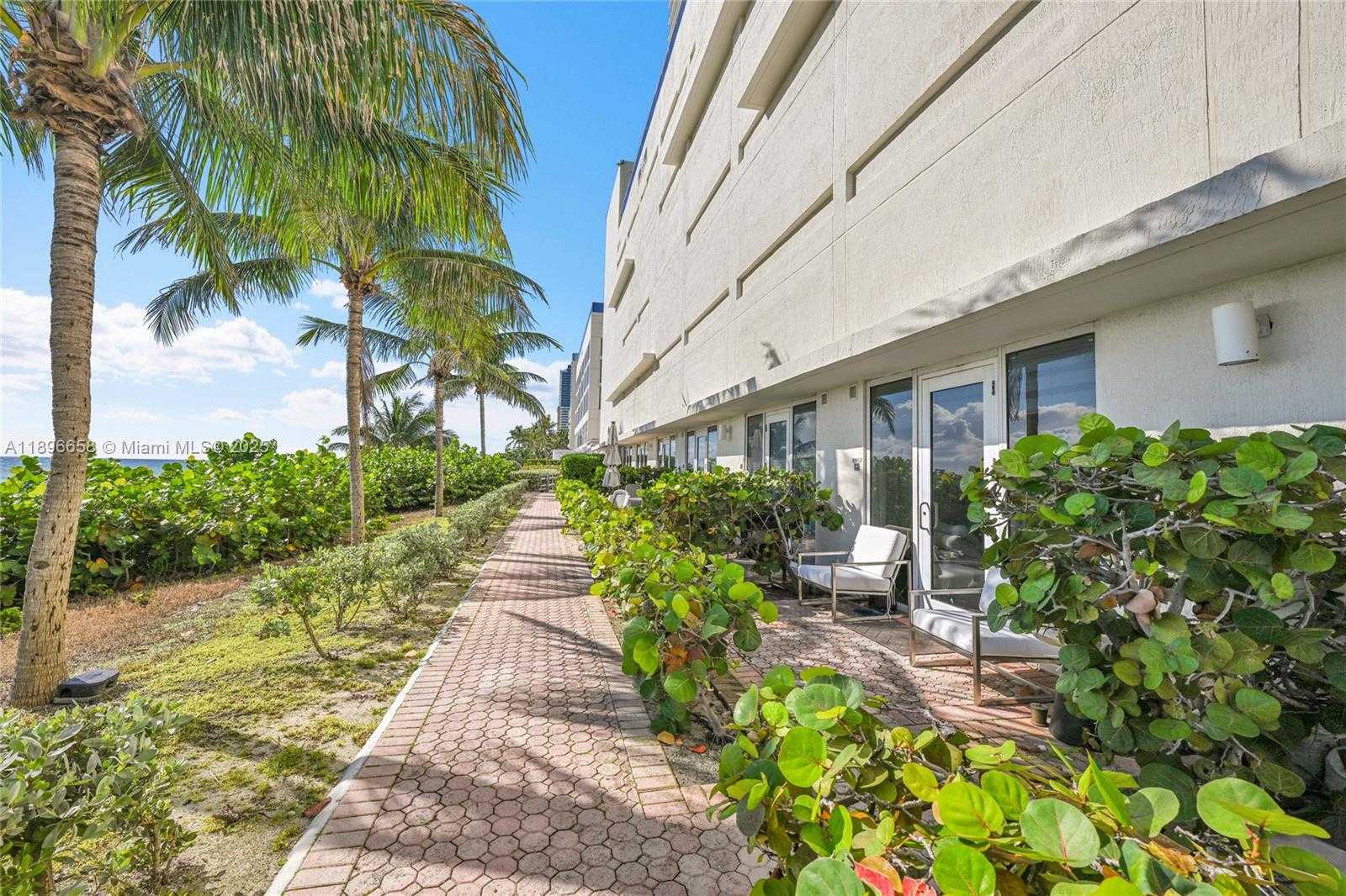 Small Image of 1800 OCEAN DR #207, Hallandale Beach Number 11