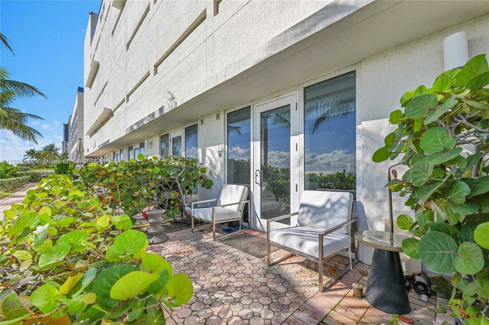 Small Image of 1800 OCEAN DR #207, Hallandale Beach Number 8