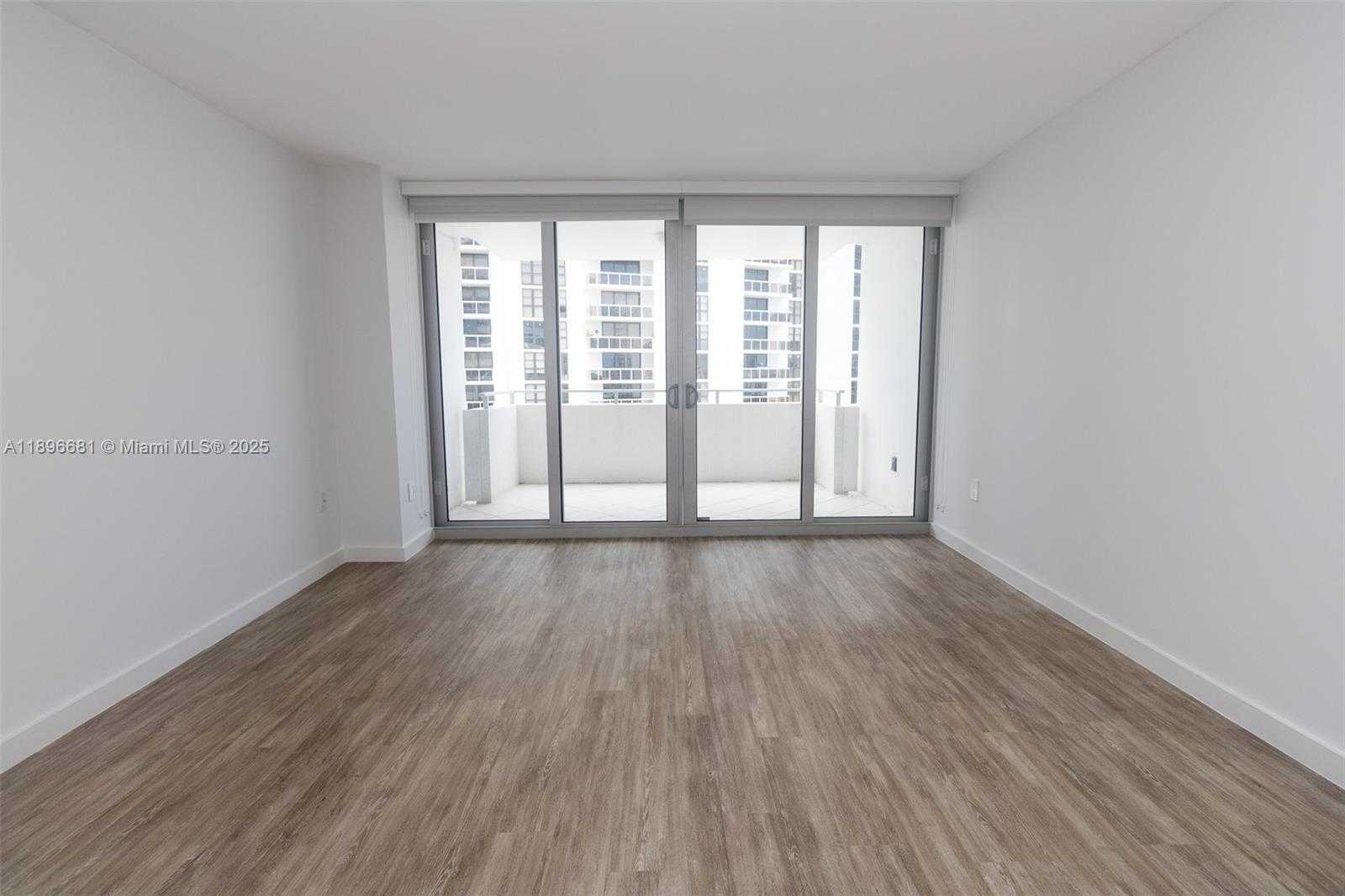 Small Image of 11 ISLAND AVE #1709, Miami Beach Number 12