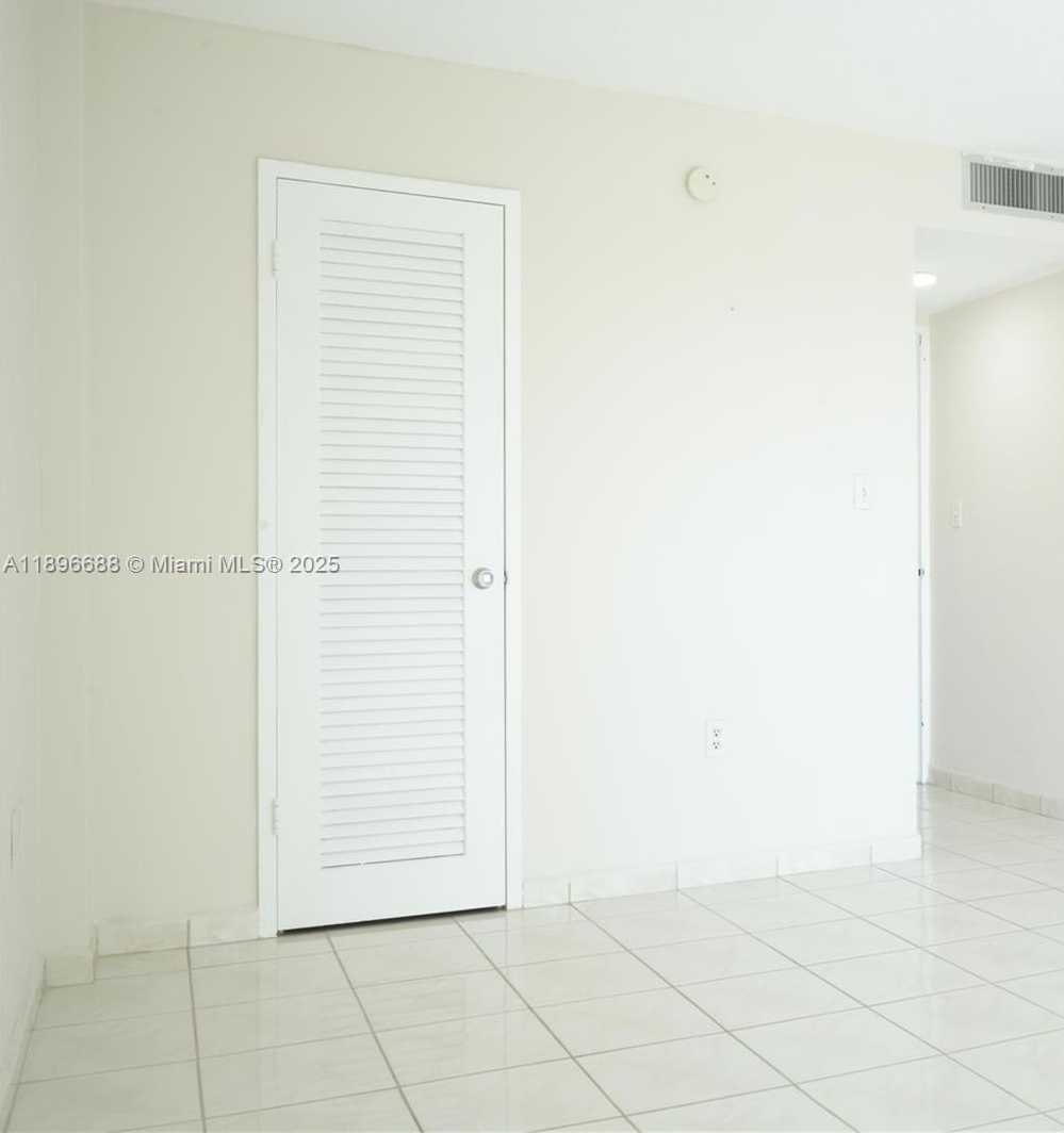 Small Image of 8000 HARDING AVE #5F, Miami Beach Number 12