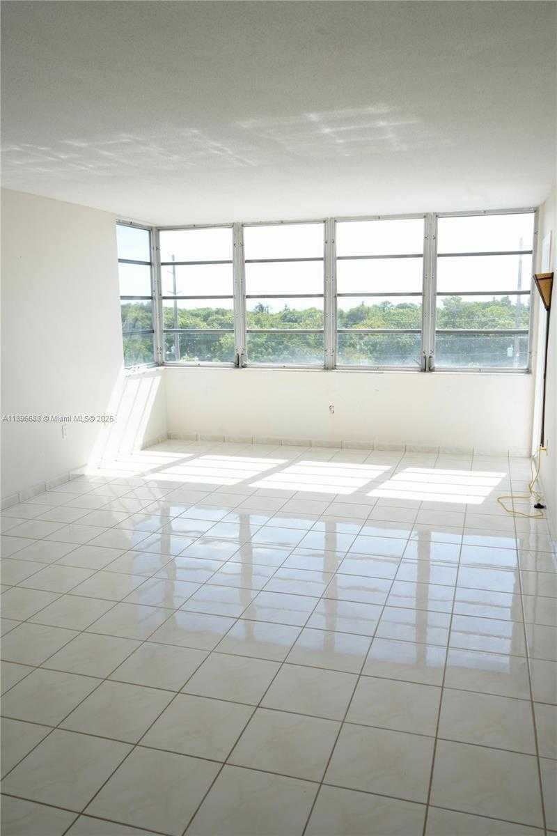 Small Image of 8000 HARDING AVE #5F, Miami Beach Number 5